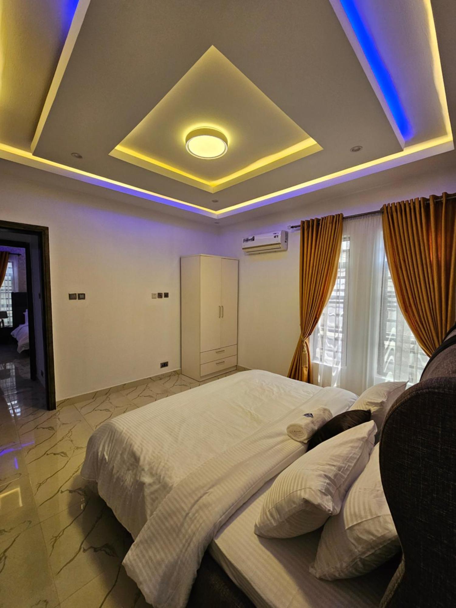 Sapphire Residences By Crystal Magodo Ikeja Exterior photo